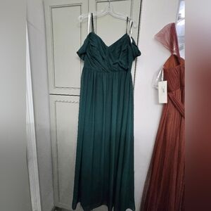 Elegant Green Evening Gown